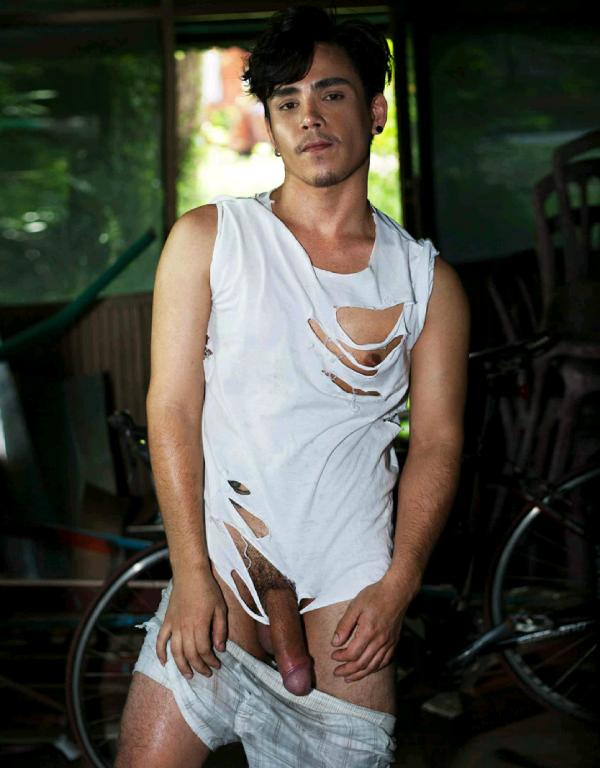 MAN-OMG-7---JOEY-RAINING-BOY